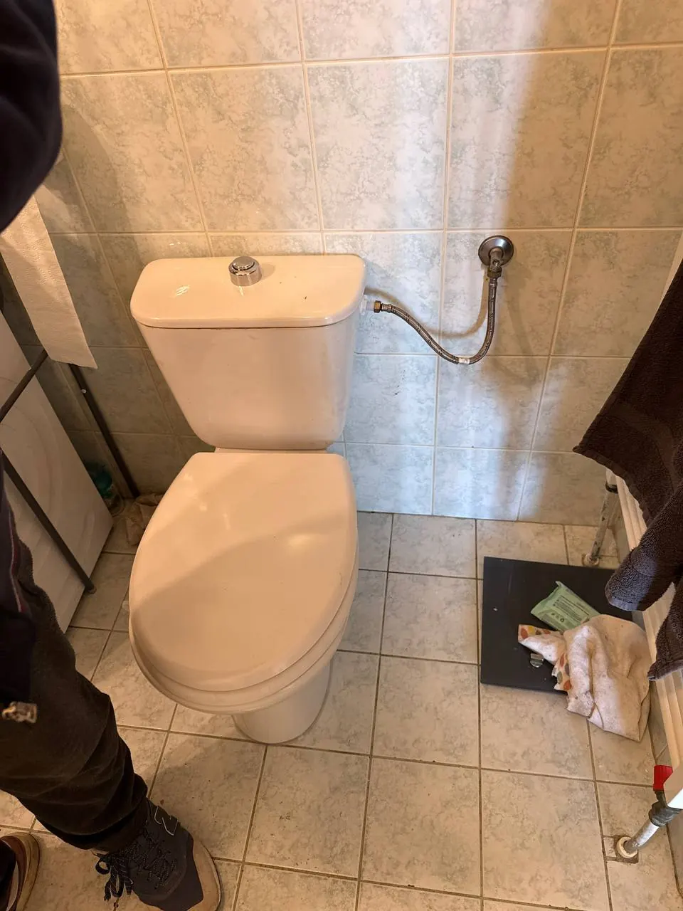 Kompakt WC na płytkach beżowych — DobryHydraulik Lublin
